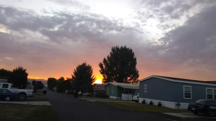 Willow Creek Mobile Home Community Picture 1