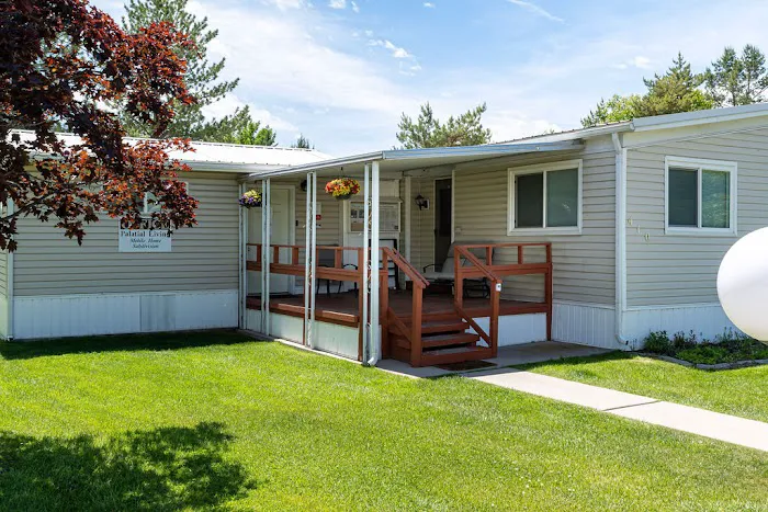 Palatial Living Picture 1