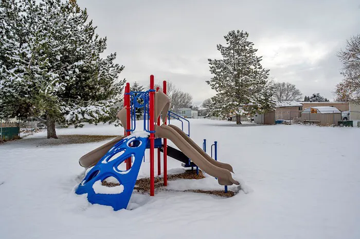 Sheila Olsen, Cinnamon Ridge Mobile Home Community Picture 4