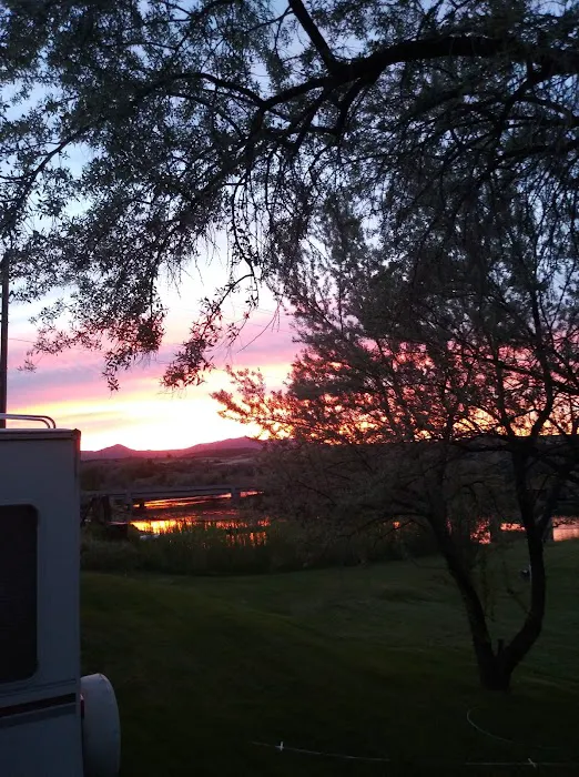 Riverside RV Picture 3