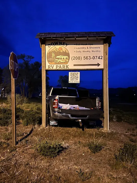 Downey RV Park Picture 3