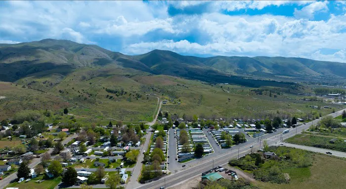 Elk Village Mobile Home Community Picture 3