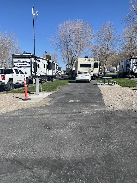 Cowboy RV & Mobile Home Park Picture 2