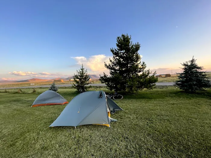 China Hat Store & RV Park Picture 1