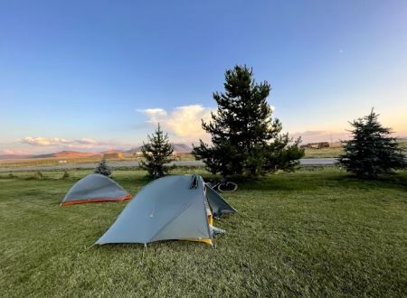 China Hat Store & RV Park