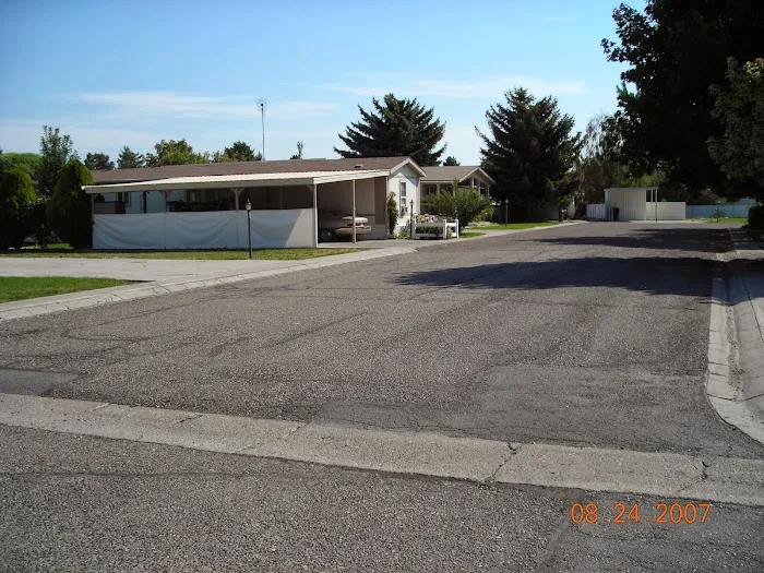Parkside Manufactured Home Estates Picture 2