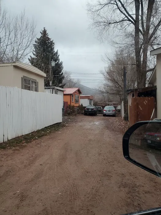 Storm King Mobile Home Park Picture 5