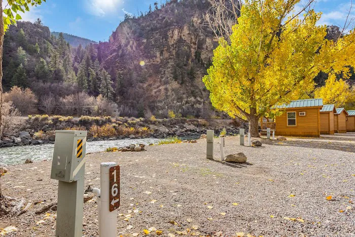 Glenwood Canyon Resort Picture 6