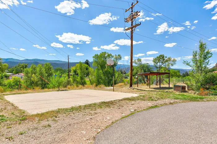 Mountain Valley Mobile Home Park Picture 1