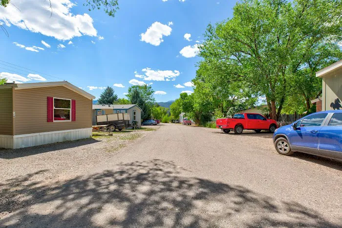 Mountain Valley Mobile Home Park Picture 9