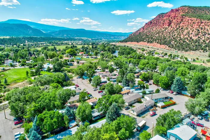 Mountain Valley Mobile Home Park Picture 5