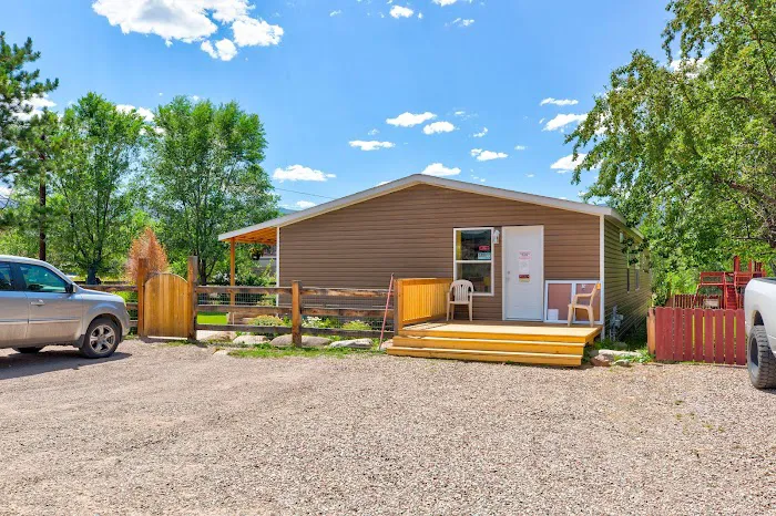 Mountain Valley Mobile Home Park Picture 7