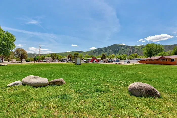Aspen Basalt Mobile Home Park Picture 6