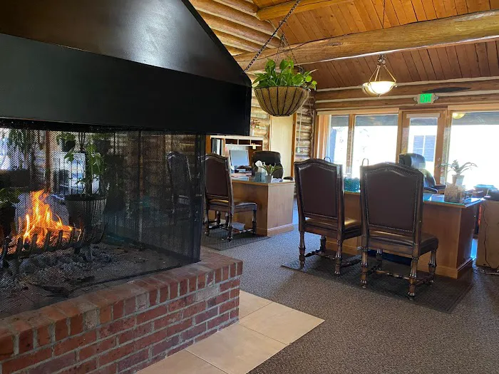 Eagle River Village Picture 4