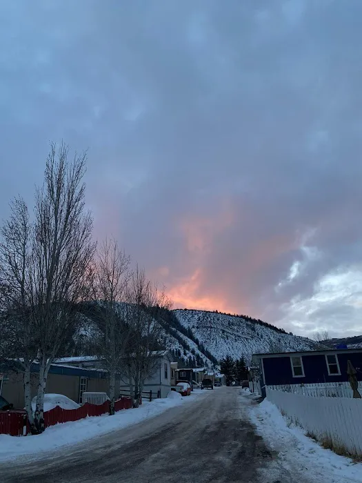 Eagle River Village Picture 8