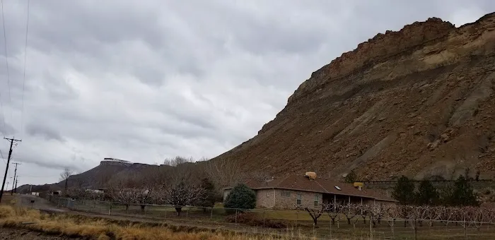 Palisade Mobile Home Park Picture 4