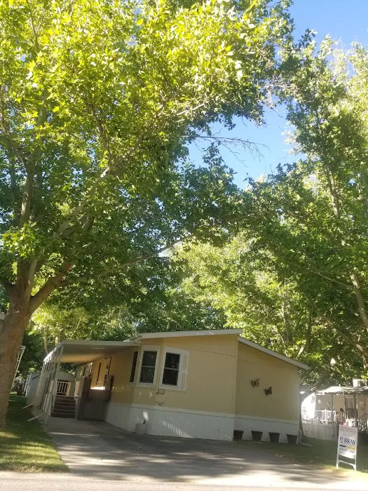 Rio-Vista Mobile Home Park Picture 10