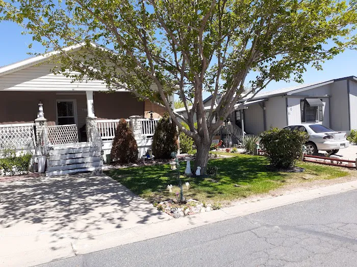 Picture Ranch Mobile Home Park Picture 10