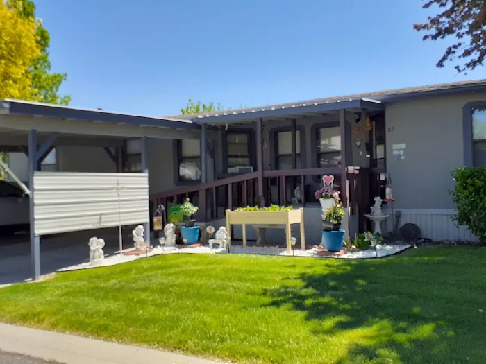 Picture Ranch Mobile Home Park Picture 9