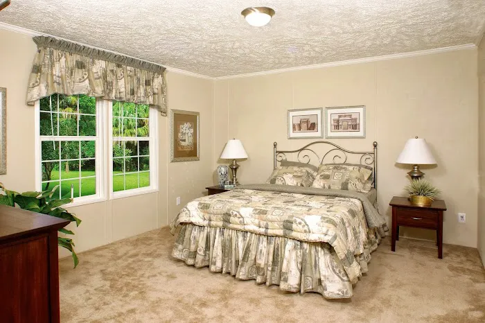 Candlewood Park Picture 1