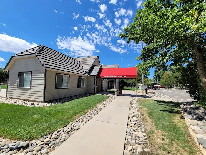 Midlands Village Manufactured Home Community Picture 8