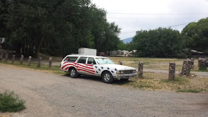 Willow Drive Trailer Park Picture 9