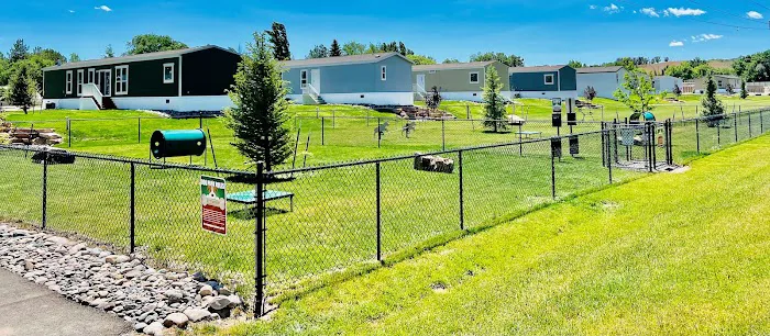 Hidden Lake Manufactured Home Community Picture 5