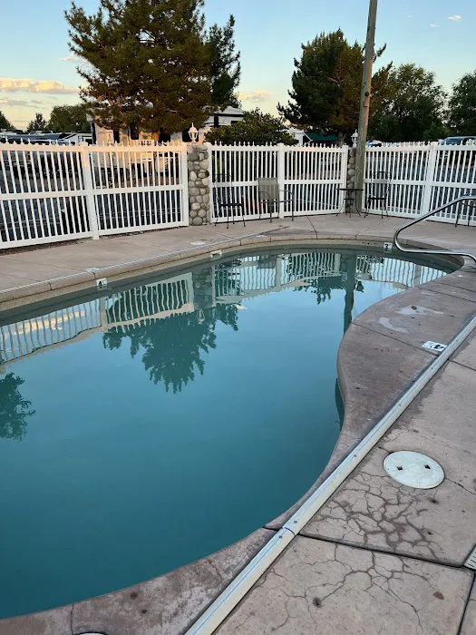 Monument RV Park Picture 2