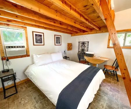 Cedar Creek Lodging & RV Park