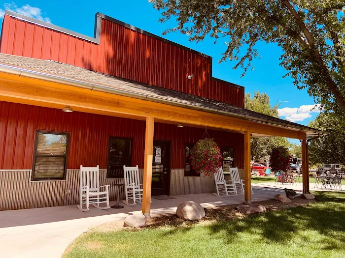 Riverbend RV Park and Cabins Picture 8