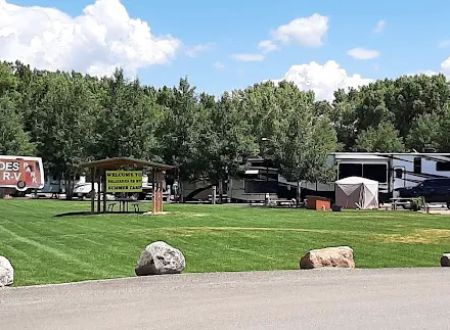 Palisades Senior RV Park