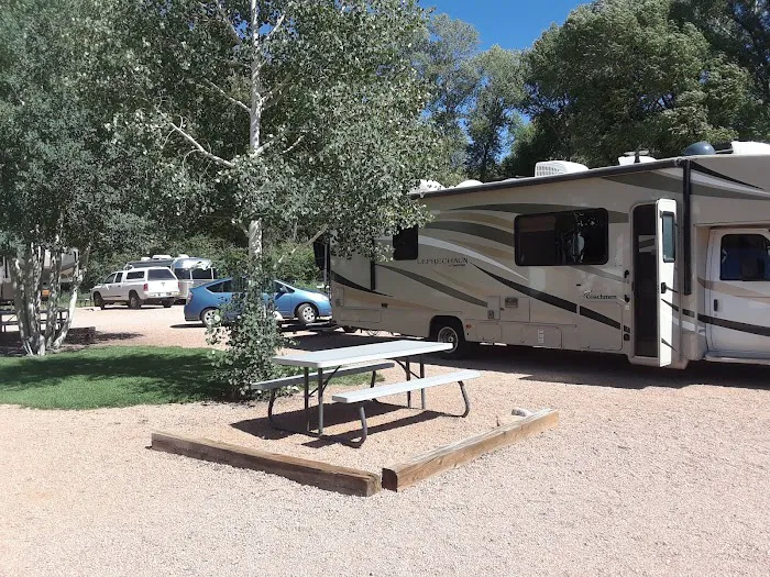Palisades Senior RV Park Picture 7