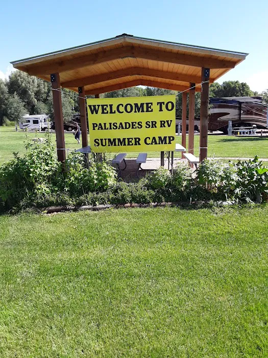 Palisades Senior RV Park Picture 9