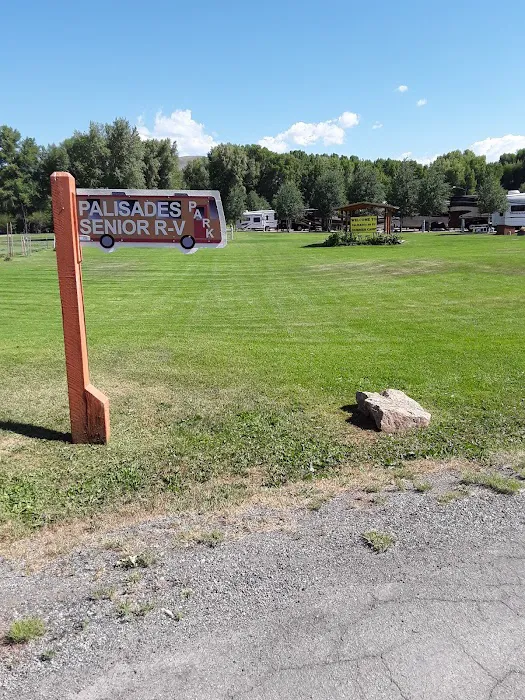 Palisades Senior RV Park Picture 8