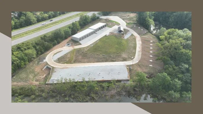 Belle Pointe Park - RV Park Picture 2