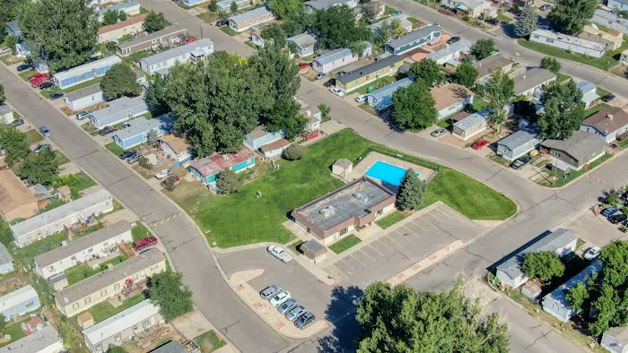 Collins Aire Mobile Home Park Picture 8