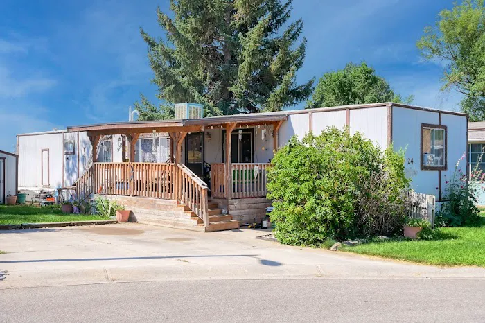 Collins Aire Mobile Home Park Picture 1