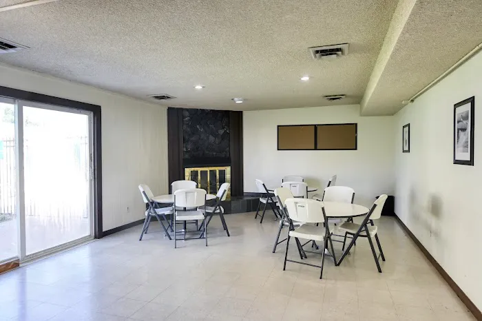 Collins Aire Mobile Home Park Picture 7