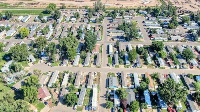 Collins Aire Mobile Home Park Picture 5