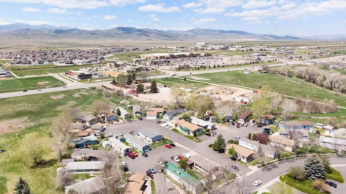 Alpine Vista Village Picture 8