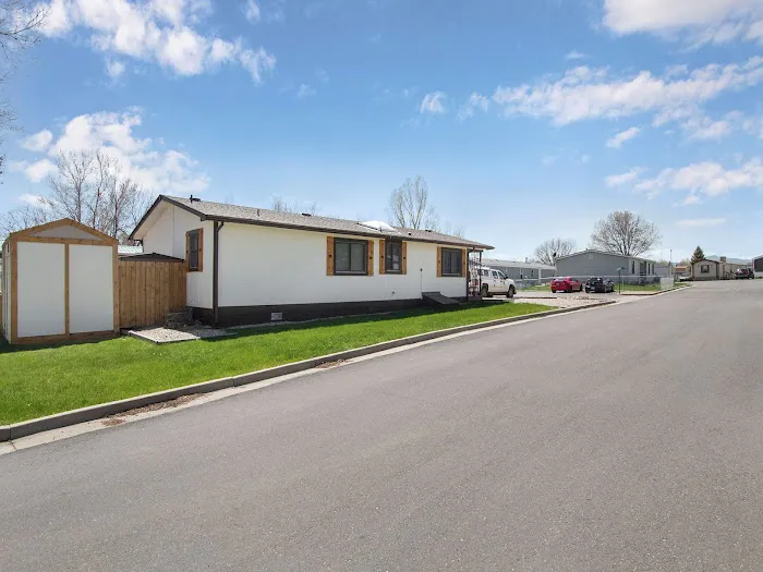 Alpine Vista Village Picture 1