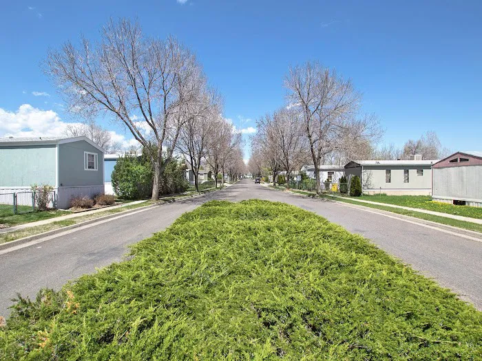 Alpine Vista Village Picture 7