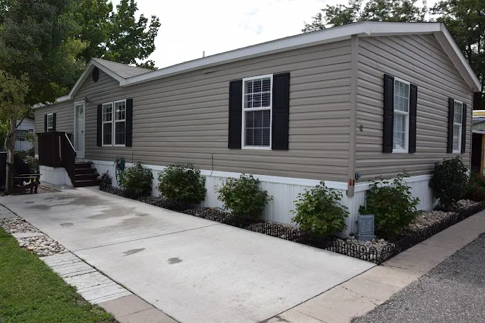 Loveland Manufactured Home Community Picture 8