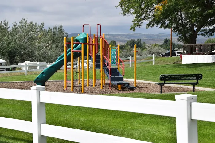 Loveland Manufactured Home Community Picture 1