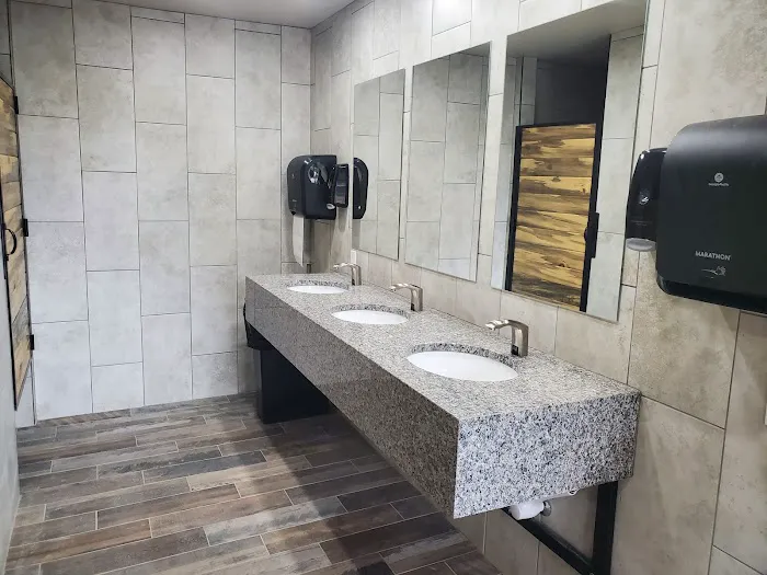 FaIcon's Landing RV Park Picture 2