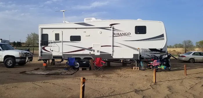 B Bold Ranch RV Park & Storage Picture 1