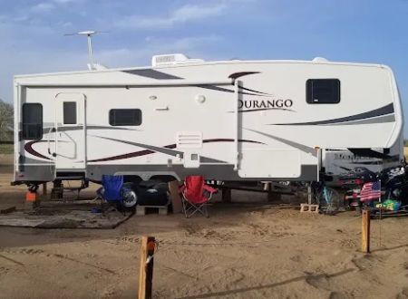 B Bold Ranch RV Park & Storage