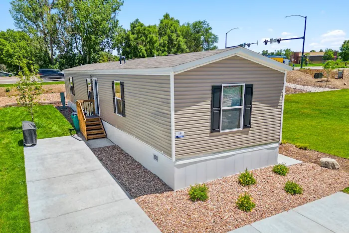 Stoneybrook Pointe Manufactured Home Community Picture 1