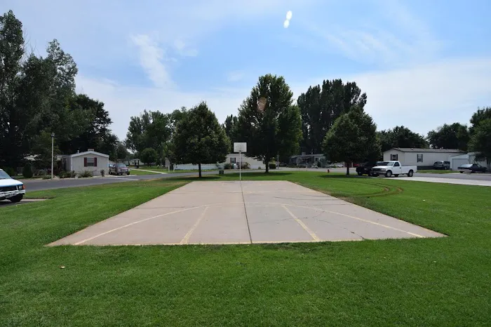 Friendly Village of Greeley Manufactured Home Community Picture 9