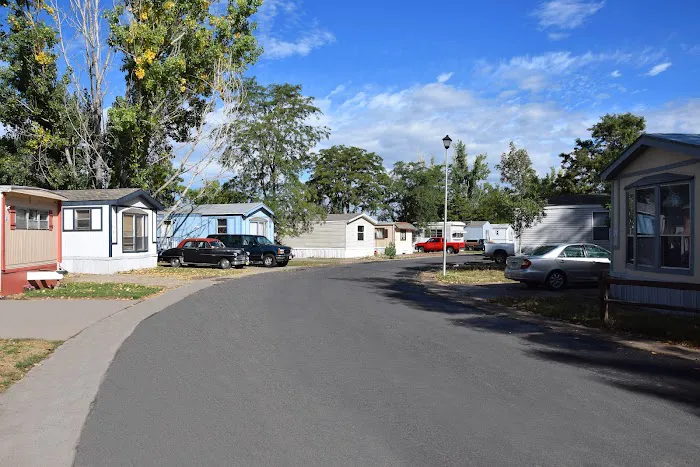 Villa West Manufactured Home Community Picture 9